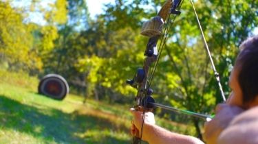 FPS Speed Considerations when buying compound bow for 200 dollars
